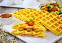 Вафли с ветчиной и сыром
