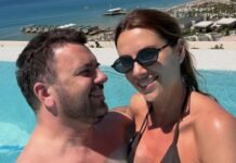 “Папа, почему без нас?”: Решетник отчитался о морском отдыхе за границей