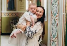 Экс-жена Владимира Ращука крестила 7-месячного сына: фото из храма