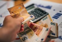 Минимальная зарплата в Украине – самая низкая в Европе: сколько платят в Польше, Германии и других странах