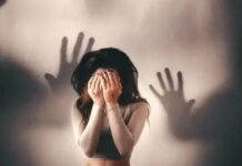 Коли стрічка новин виснажує – у НСЗУ порадили, як зберегти ментальну рівновагу в інфопотоці
