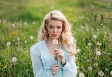 “Сердце говорит: “Не отпускай”: Алина Гросу выпустила пронзительную песню о потерянном рае (ВИДЕО)