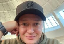 Зеленский присвоил Хлывнюку звание Заслуженного артиста