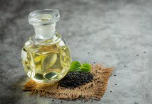 Лляна олія: користь, шкода, протипоказання