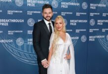 Кристина Агилера и Мэттью Ратлер тайно поженились через 12 лет после помолвки — СМИ