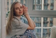 Анна Сагайдачная показала, как отдыхает в Буковеле с тремя детьми