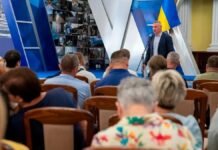 Кличко привітав столичних медиків із професійним святом та вручив нагороди
