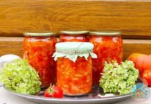 От такого лакомства никто не откажется: как приготовить на зиму сытный салат с фасолью “Урожайный”