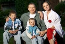 Осадчая поздравила сына с 5-летием и показала милое интервью с ним