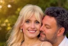 Муж Федишин высказался об отсутствии у нее звания заслуженной, вспомнив Потапа