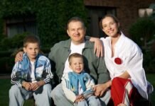 Горбунов рассказал, кто в их с Осадчей семье больше зарабатывает