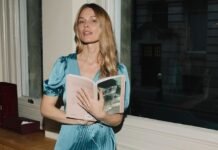 Как правильно ходить на каблуках: Фреймут раскрыла главные правила этикета
