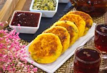 Сырники с тыквой и вяленой клюквой