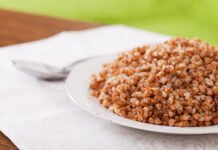 От “невозможно есть” до “ой, вкуснятина какая!” — один простой шаг: как спасти гречку, которая горчит