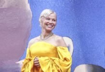 Памела Андерсон, Джіджі Гадід та інші: найстильніші виходи зірок на New York Fashion Week