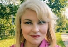 Бурмака вспомнила, как в 19 лет пела на Червоній руті запрещенного Олеся
