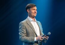 “Хороший текст обовʼязково пробʼється”. Письменник Макс Кідрук про улюблені книжки та заробіток від літератури