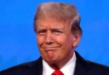 Трамп показав нову форму Космічних сил США, натхненну фільмом “Зоряний десант”