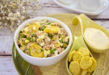 Салат с тунцом и зеленым горошком