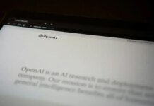 ШІ-гігант OpenAI провів серію звільнень за порушення з "конфіденційними даними"