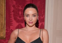 Экс-жена Орландо Блума вернулась на подиум после 9-летнего перерыва